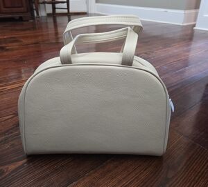 Unused Unbranded Genuine Leather Bowling Bag